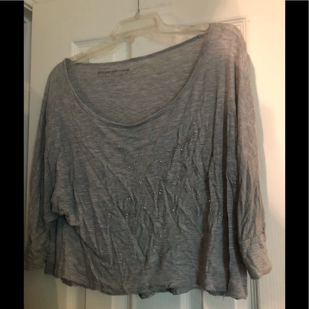 Grey top